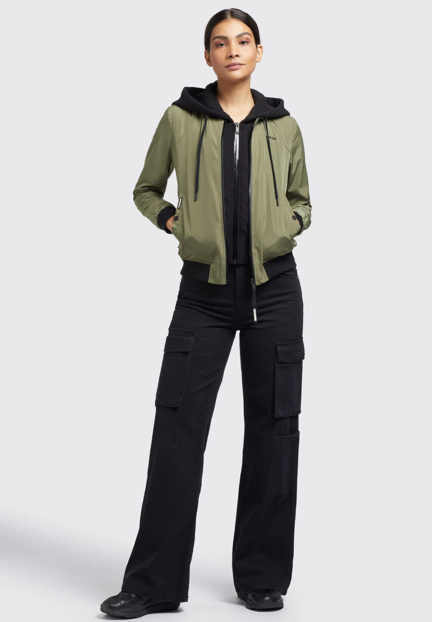 Khujo PerseeGiacca Da Mezza StagioneOlivgrün Donna Giacche E Blazer KH121U18Z-N11 2 Khujo PerseeGiacca Da Mezza StagioneOlivgrün Donna Giacche E Blazer KH121U18Z-N11 - immagine 2