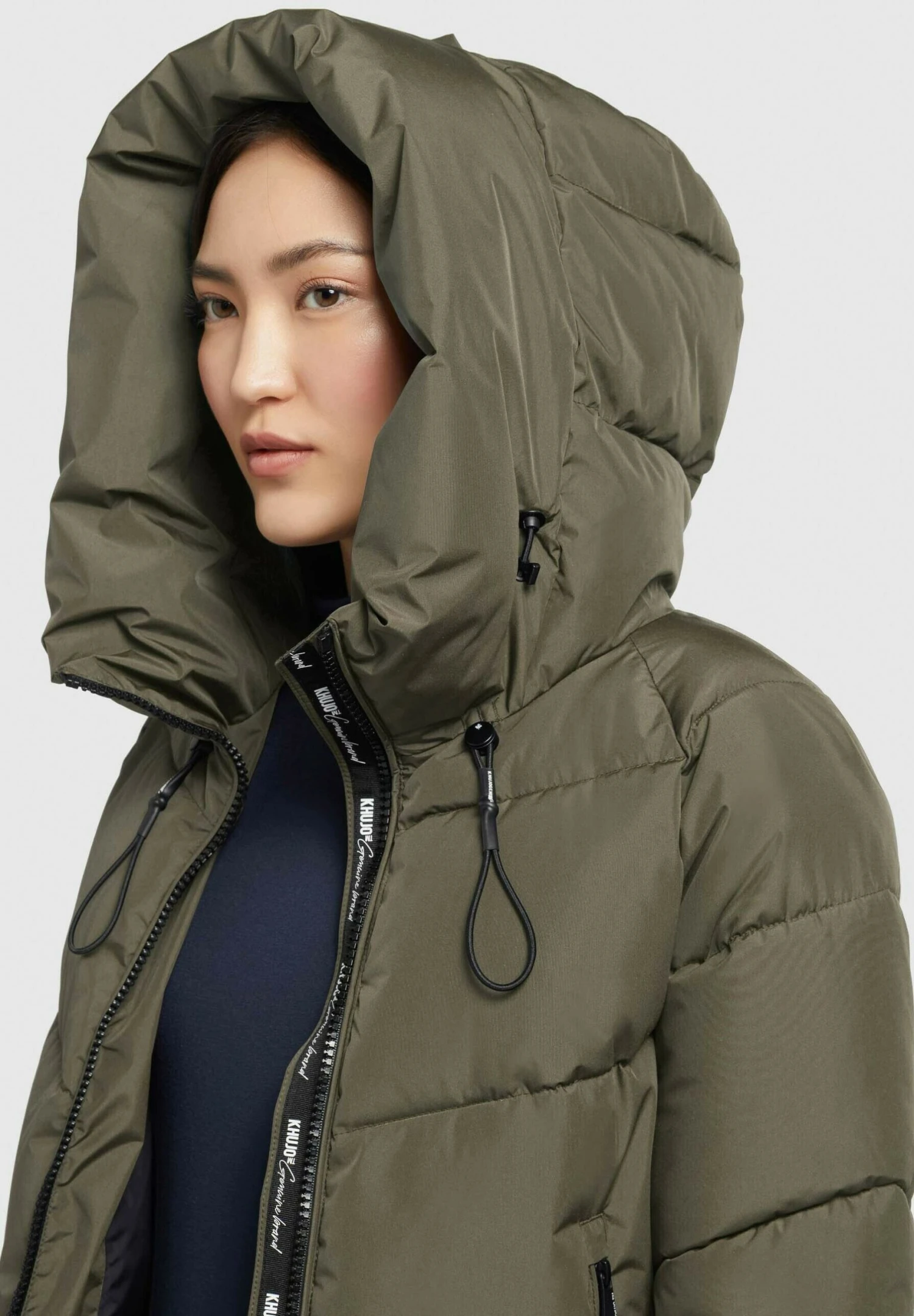 Khujo Esila 3Giacca InvernaleKhaki Grün Donna Giacche E Blazer KH121U14A-N11 4 Khujo Esila 3Giacca InvernaleKhaki Grün Donna Giacche E Blazer KH121U14A-N11 - immagine 4