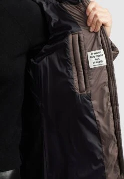 Khujo ZaritaCappotto InvernaleTaupe Donna Cappotti KH121U1B4-B11 13 Khujo ZaritaCappotto InvernaleTaupe Donna Cappotti KH121U1B4-B11 -Khujo Negozio di alimentari 2d423e7e324e43d8a18e3a878b65cccf