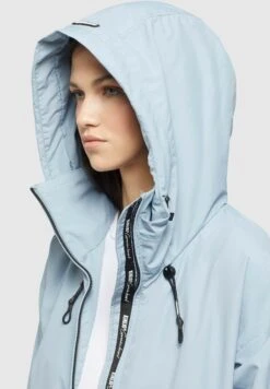 Khujo BlairGiacca Da Mezza StagioneHellblau Donna Giacche E Blazer KH121G0DK-K11 13 Khujo BlairGiacca Da Mezza StagioneHellblau Donna Giacche E Blazer KH121G0DK-K11 -Khujo Negozio di alimentari 392c0a7128984d76bba724ac1605c186