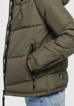 Khujo Esila 3Giacca InvernaleKhaki Grün Donna Giacche E Blazer KH121U14A-N11 10 Khujo Esila 3Giacca InvernaleKhaki Grün Donna Giacche E Blazer KH121U14A-N11 -Khujo Negozio di alimentari 3c276a9da7704a33beb1fa3b24acd8e2