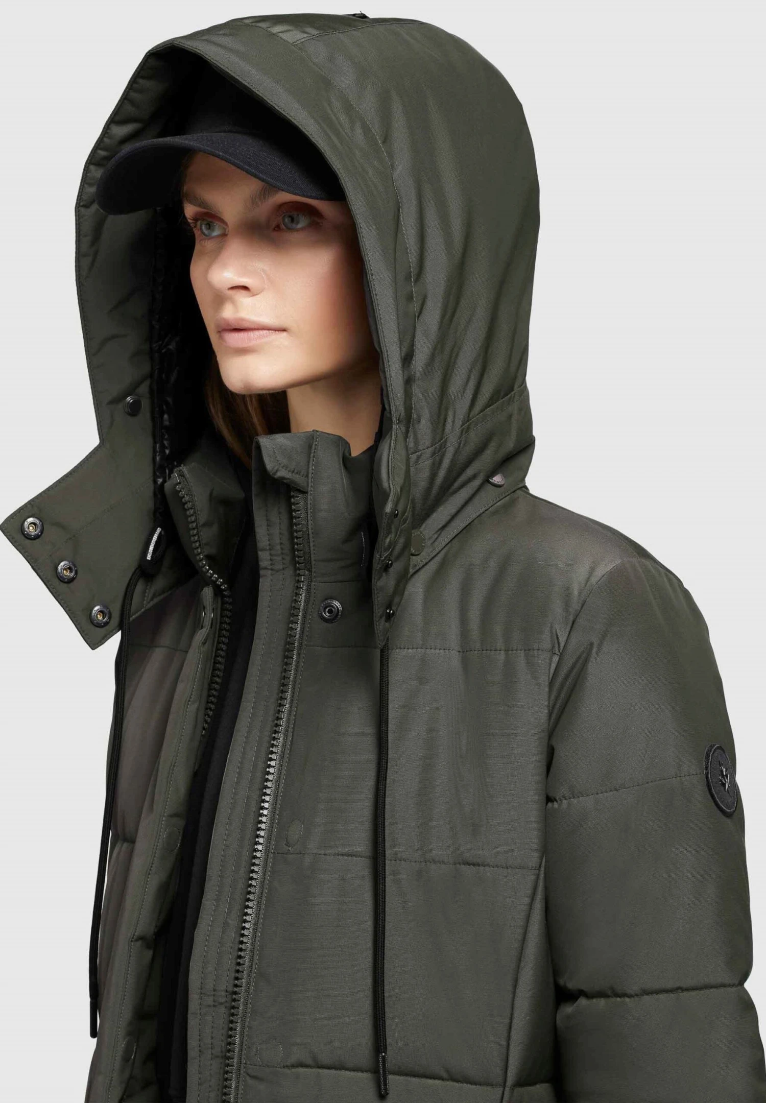 Khujo ClivCappotto CortoDunkeloliv Donna Cappotti KH121U15G-N11 5 Khujo ClivCappotto CortoDunkeloliv Donna Cappotti KH121U15G-N11 - immagine 5