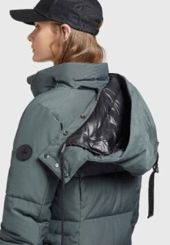 Khujo ClivCappotto CortoTürkisgrün Donna Cappotti KH121U15G-L11 13 Khujo ClivCappotto CortoTürkisgrün Donna Cappotti KH121U15G-L11 -Khujo Negozio di alimentari 763242ccad664dd2b13876bbedecc4c9